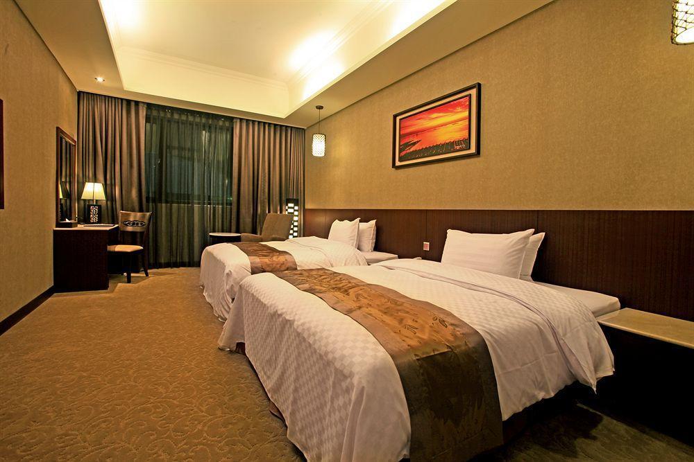 Guanko Hotel Цзяи Экстерьер фото